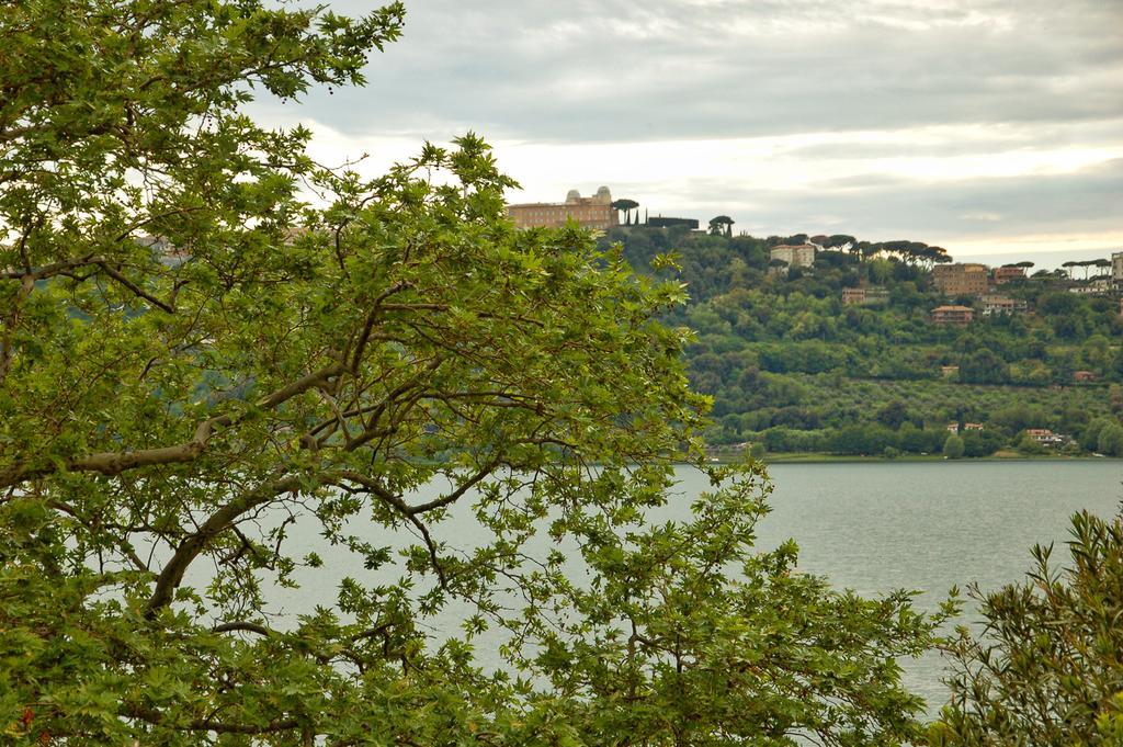 Hotel La Culla Del Lago كاستل غاندولفو المظهر الخارجي الصورة