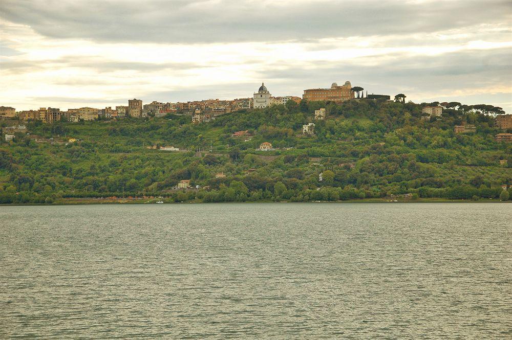 Hotel La Culla Del Lago كاستل غاندولفو المظهر الخارجي الصورة