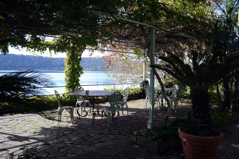 Hotel La Culla Del Lago كاستل غاندولفو المظهر الخارجي الصورة
